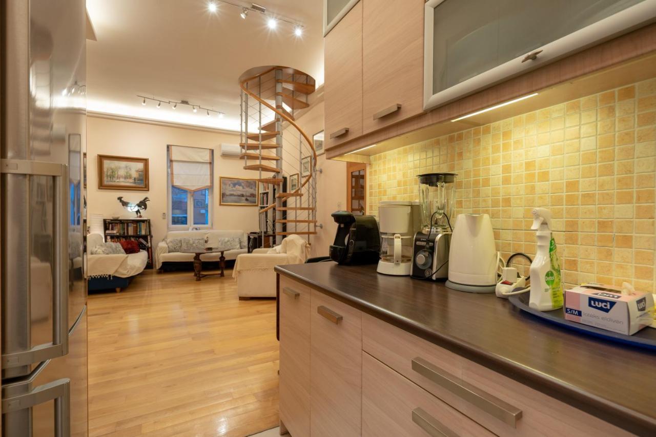 Acropolis Metro St.3 Bedrοοms 6 Persons Maisonette Athens Exterior photo