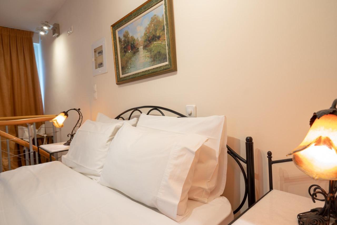 Acropolis Metro St.3 Bedrοοms 6 Persons Maisonette Athens Exterior photo