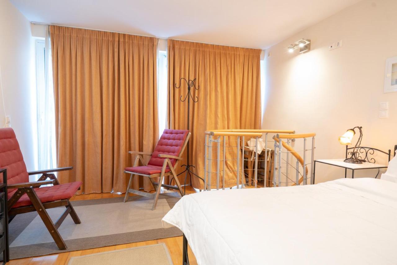 Acropolis Metro St.3 Bedrοοms 6 Persons Maisonette Athens Exterior photo