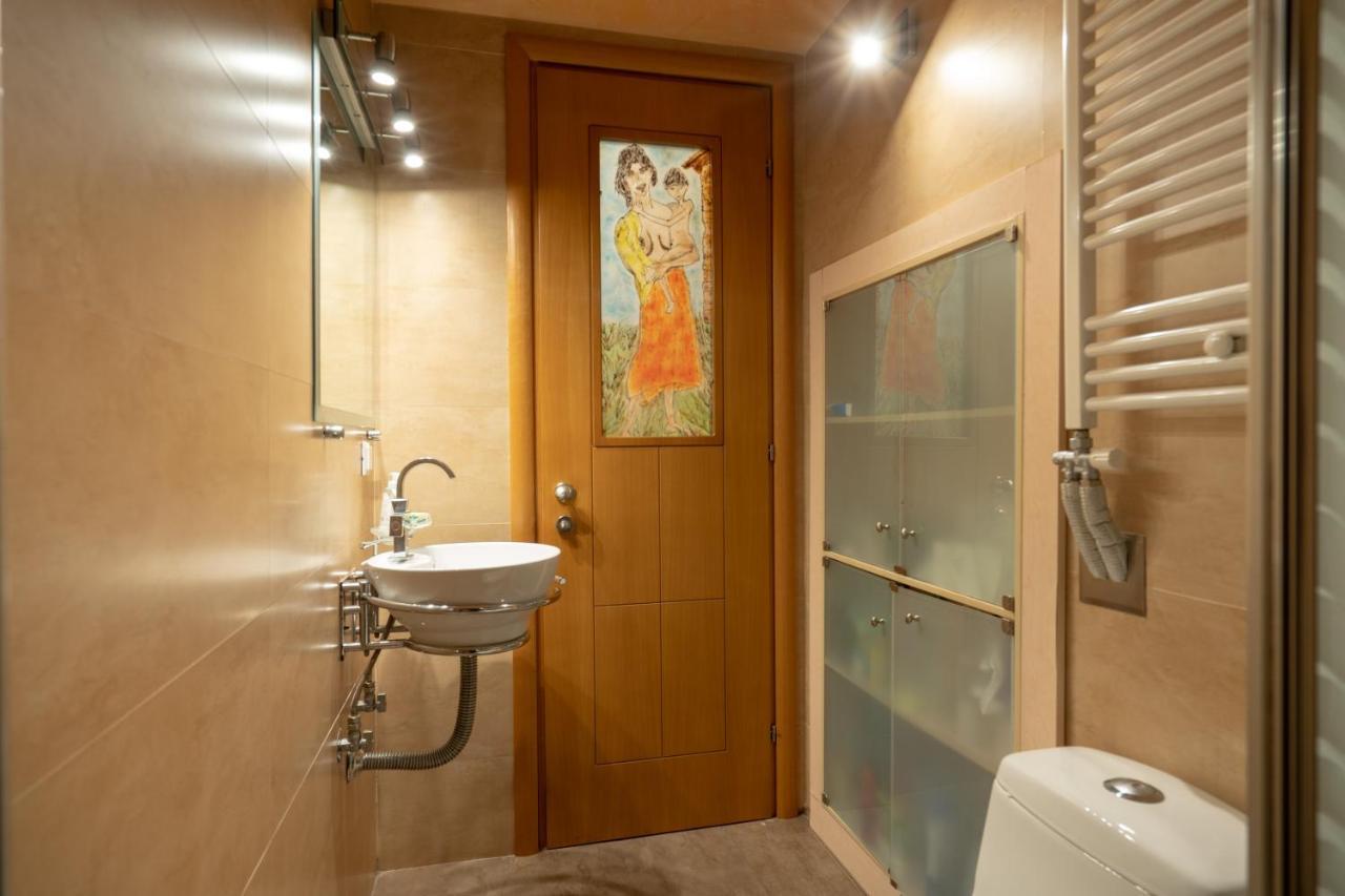 Acropolis Metro St.3 Bedrοοms 6 Persons Maisonette Athens Exterior photo